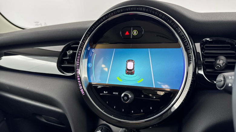 MINI Hatchback 1.5 Cooper Classic 5dr Auto Petrol Hatchback